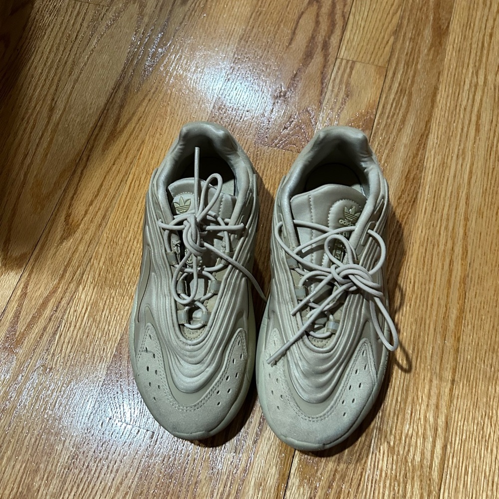 Adidas Beige Ozelia Sneakers